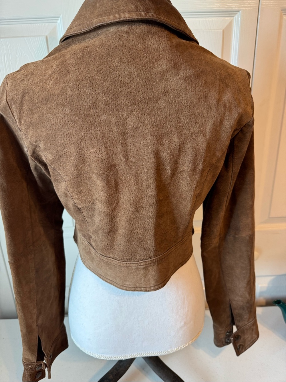 Women's Brown Ruffled Zip-Front Leather Jacket - Picture 4 of 9